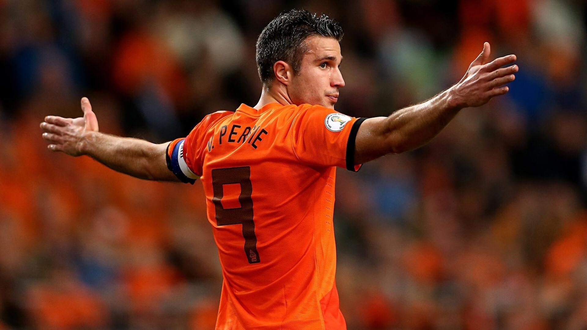 JiuyouAPP下载-“足球+科技+文化”行业融合成果不断丰富，行业空间不断扩大，足球行业的商业模式